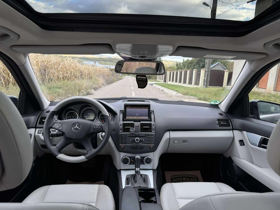 Vând Mercedes c class