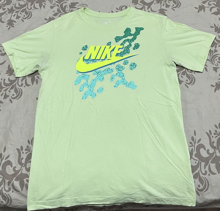 Тениски Nike и Adidas