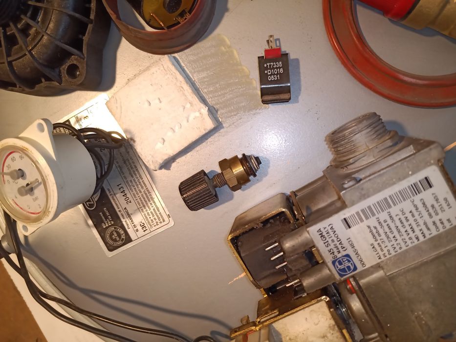 Mistral MBI Placa electronica Vas expansiune Vana gaz Pompa pantof