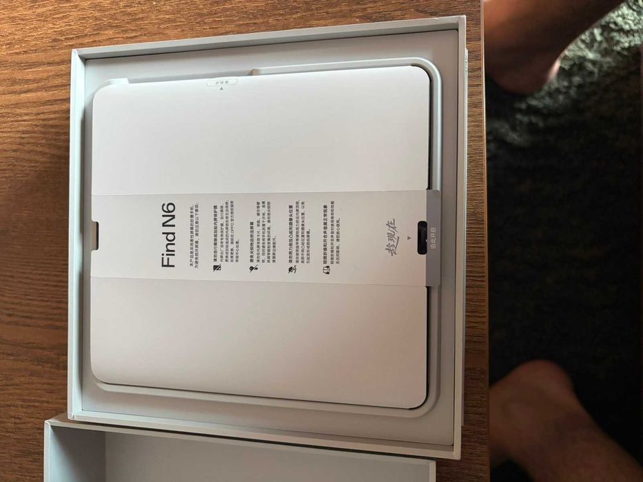 Oppo Find N6 16/512GB Нов! Без гънка