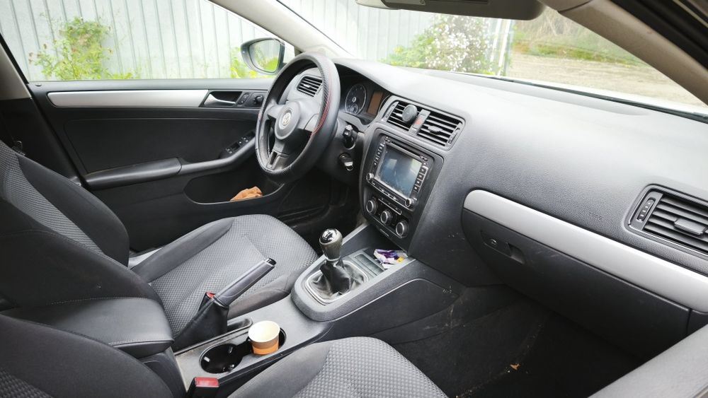 VOLKSWAGEN Jetta 2013 — imagine 3