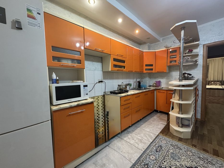 Продам кухонный гарнитур