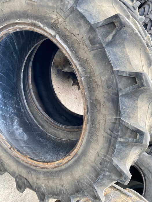 Cauciucuri 420.70 R30 pirelli