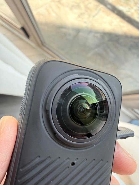 Продам камеру insta360 x4