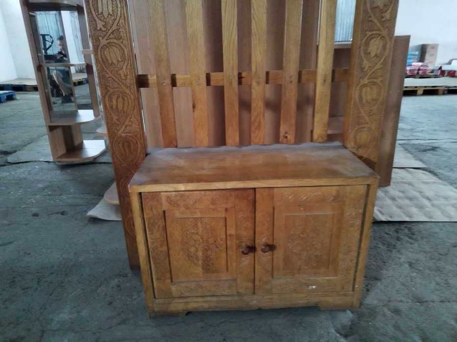Mobilier hol cu cuier
