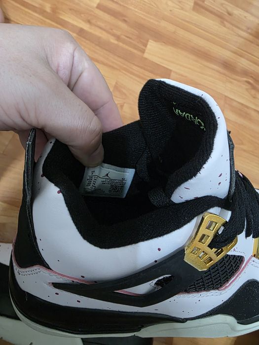 Adidasi  jordan patru