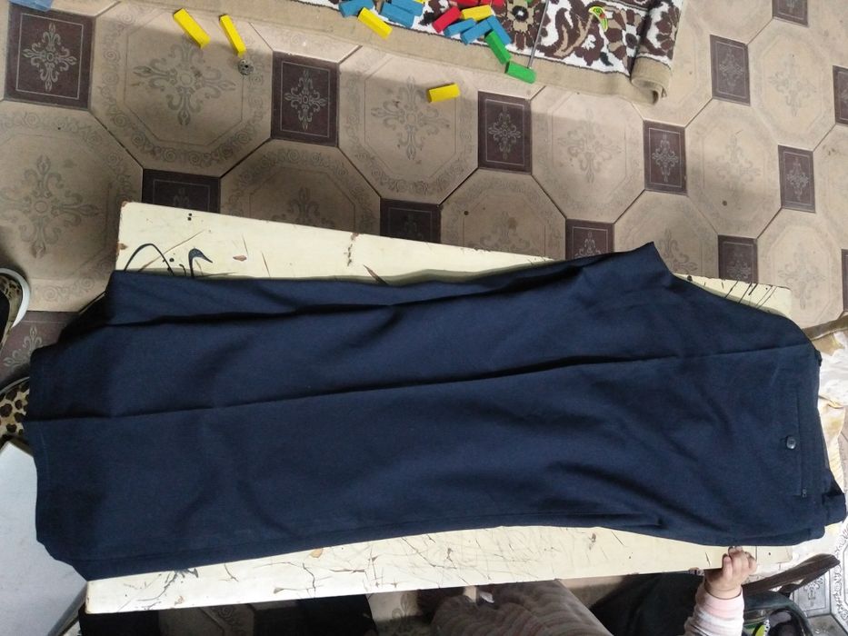 Продаю брюки мужские, и ботинки