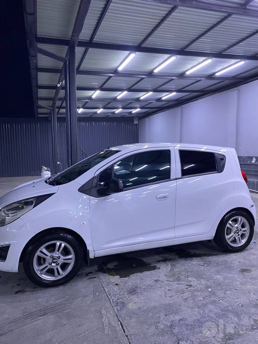 Spark sotiladi 1.25 mator