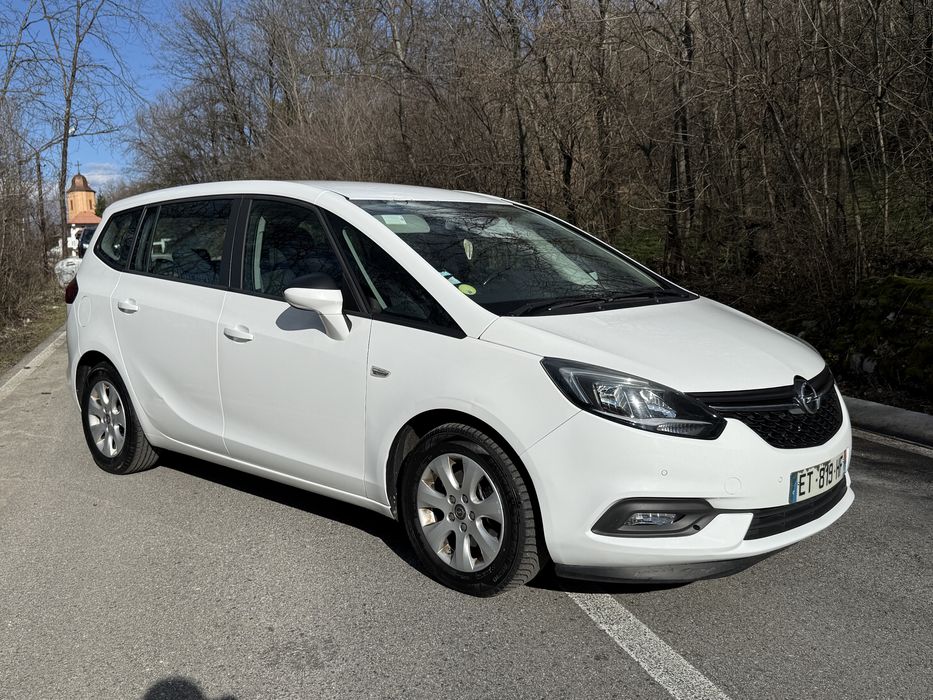 Opel Zafira 2018   7 locuri