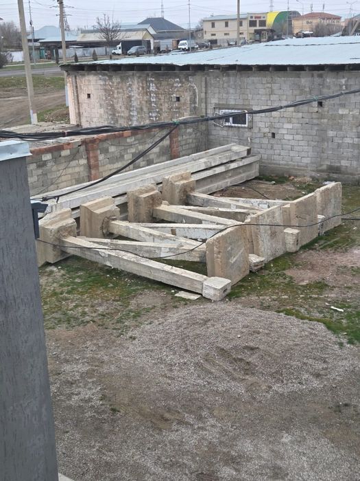 Продам колонны железобетонные