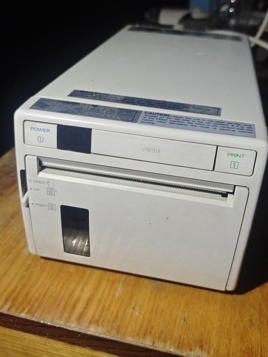 Продам видео принтер для УЗИ аппарата