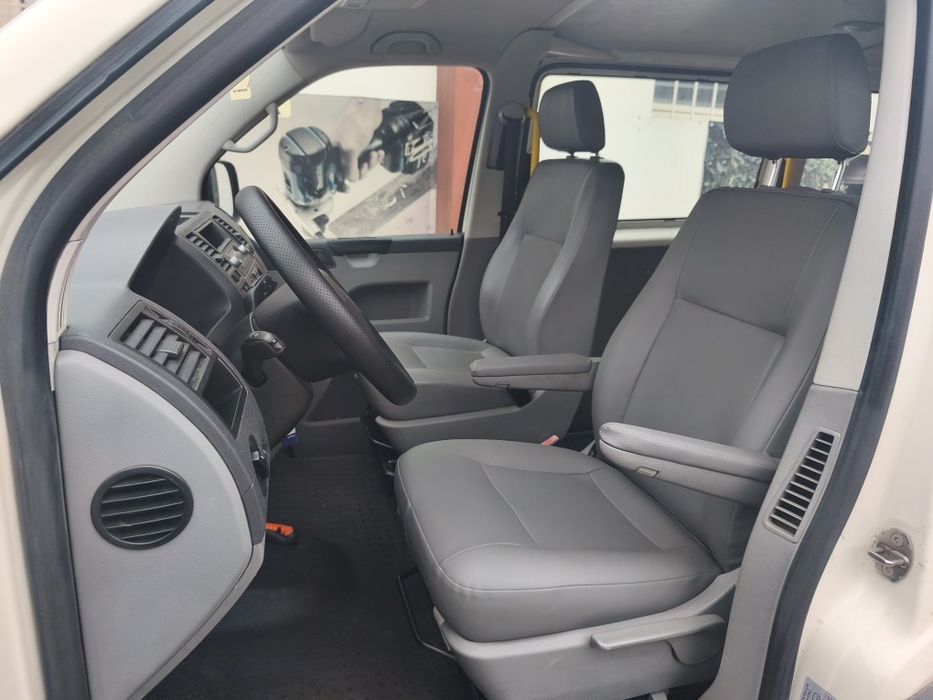 Autoturism VW Transporter T5, lung, 1.9 TDI, euro 4, 102 CP, 9 locuri