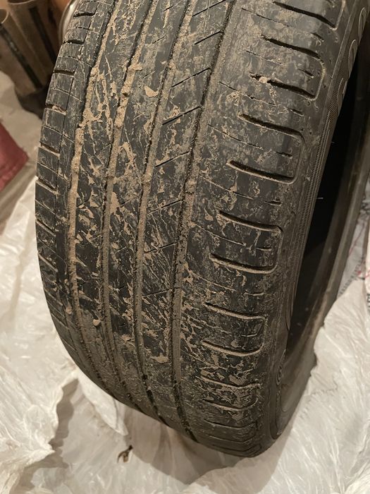 Продам Комплект  пакрышек