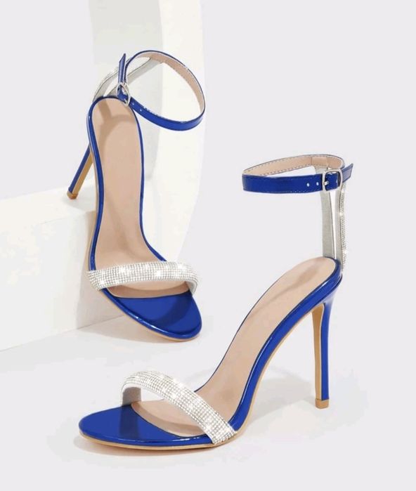 Sandale noi, mărimea 37