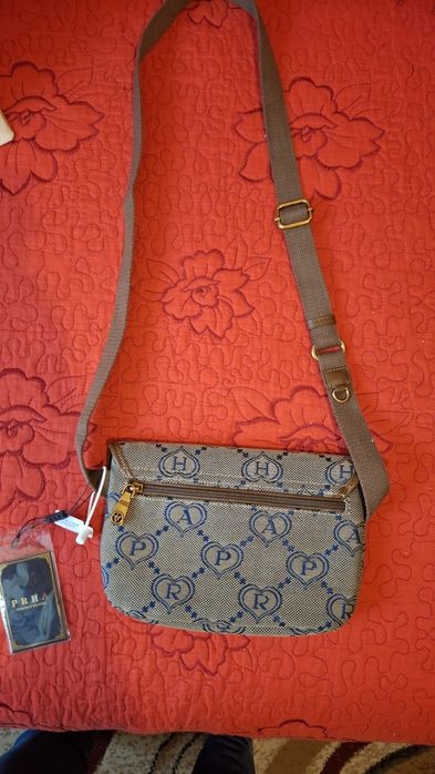 Geantă crossbody PRHA