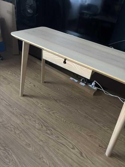 Birou furnir frasin Lisabo Ikea 118 * 78 cm