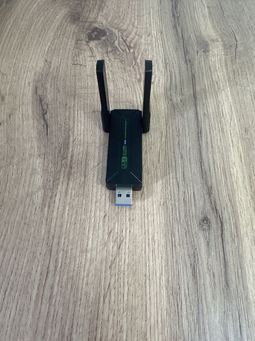 продам Wi-Fi адапаптер VELTEX AX900B черный