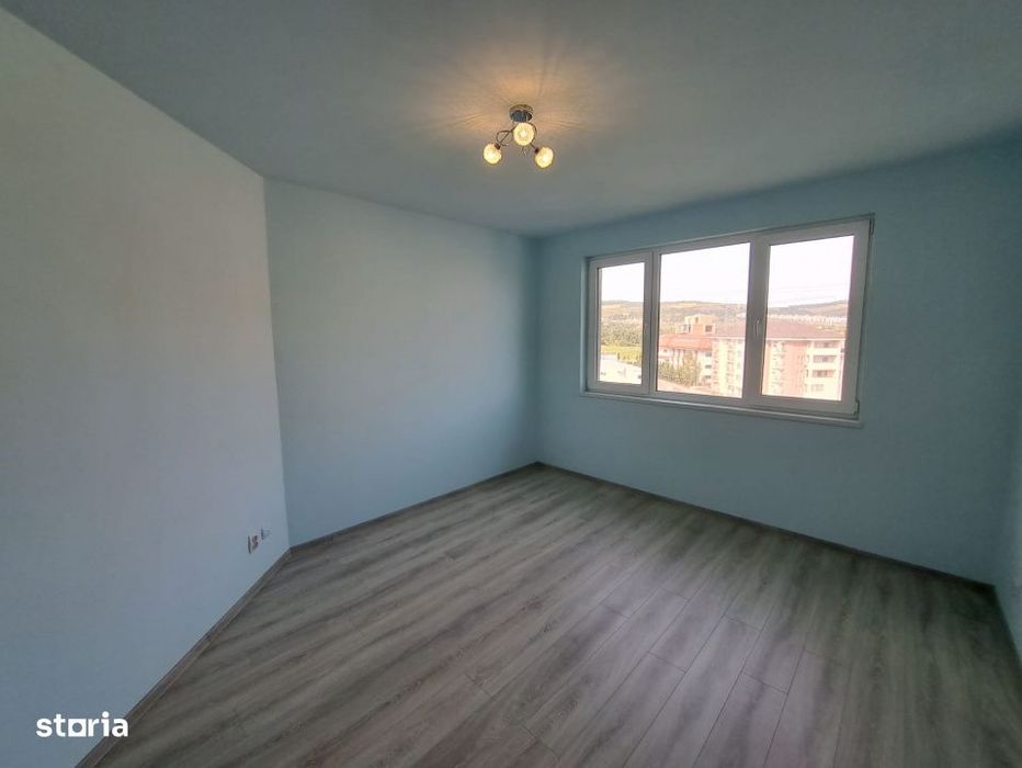 Apartament cu 3 camere, zona Vivo, Floresti