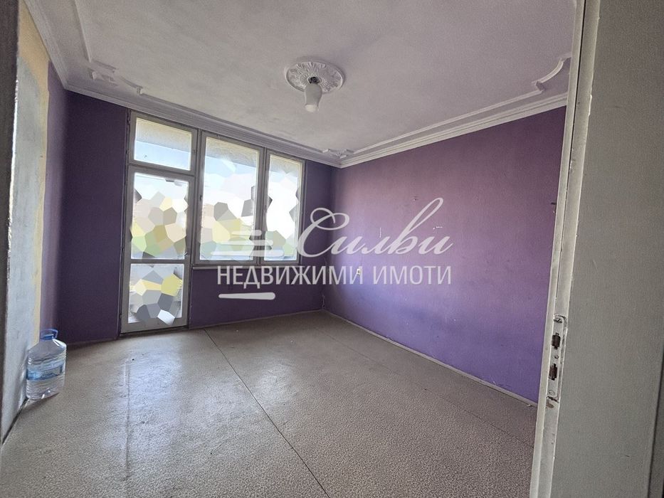 Продава се Тристаен апартамент в Шумен, Тракия - 94 кв.м за 1134 €/кв.м - Снимка #3