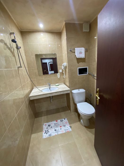 Продавам луксозен апартамент