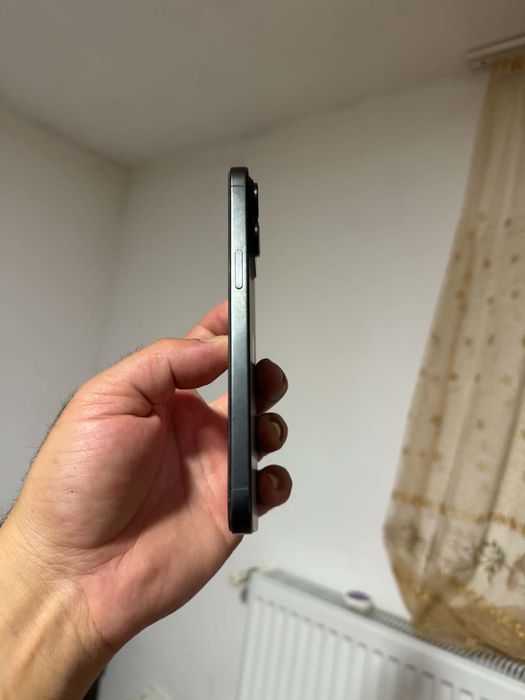 vand iphone 15 pro max