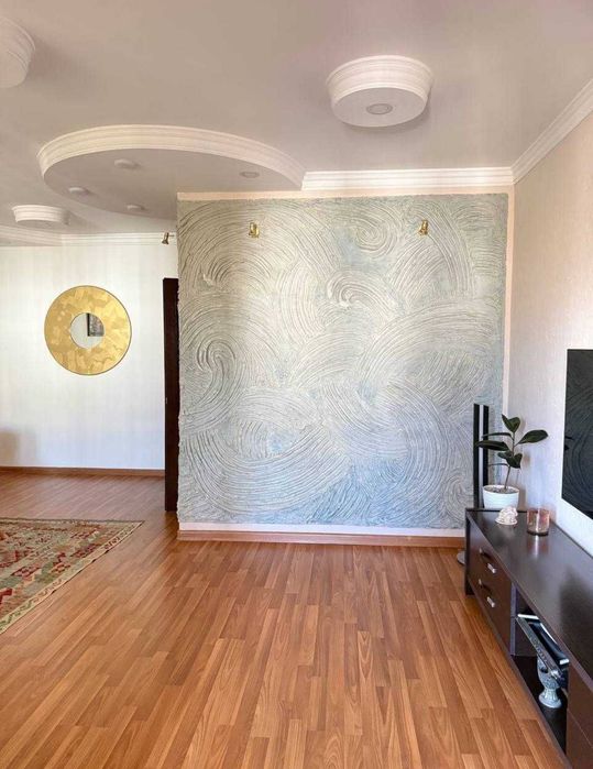 5/4/4 М.Горький Генерал Петрова 105м2 Балкон 2х6 77 серия Мебель тех.