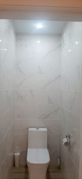 Продам евротрешку район 8 школа.