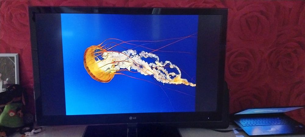 Продам телевизор