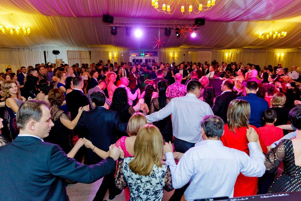 Dj -Nunta - Botez - Petrecere - Corporate - Brasov