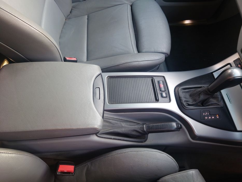 Бмв бутон за аварийни светлини авариини копче bmw е90 е91 е92 ф30 **