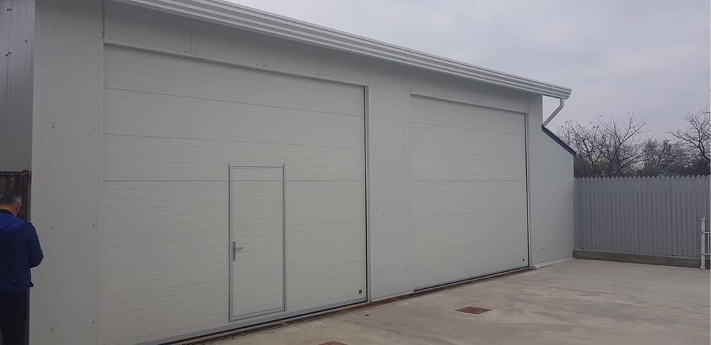 Vand hala metalica 10m x 20m complecta la cheie pret real