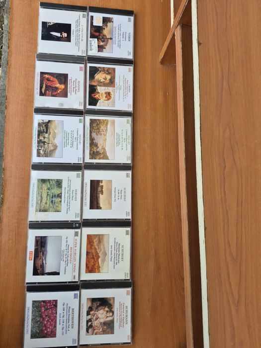 Vând Lot 120 CD muzica clasica mixta colectia NAXOS