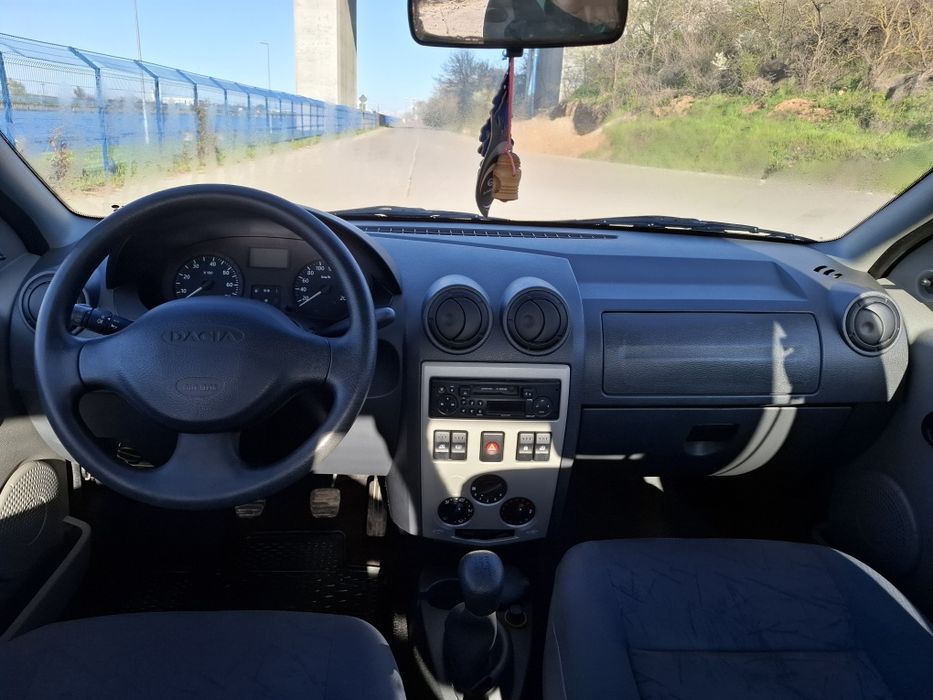 Dacia logan 2006, 1,4L benzina, 70000km, servo total,geamuri electrice