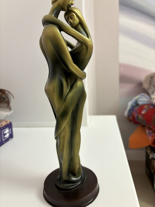 Статуэтка «Любовь»