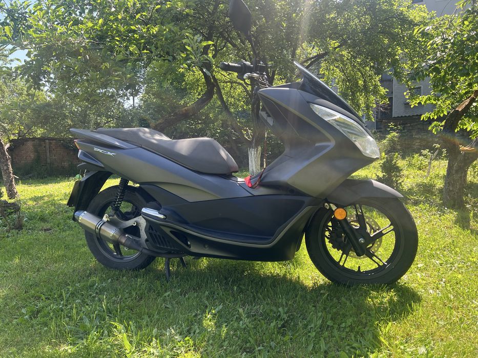 Honda PCX 125 – 2015 г. | РЕАЛНИ 6 000 км! Като нов, гуми Michelin