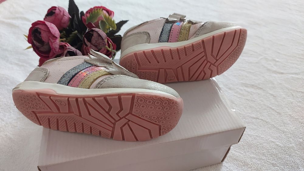 Кроссовки кожа для девочки 24 размер