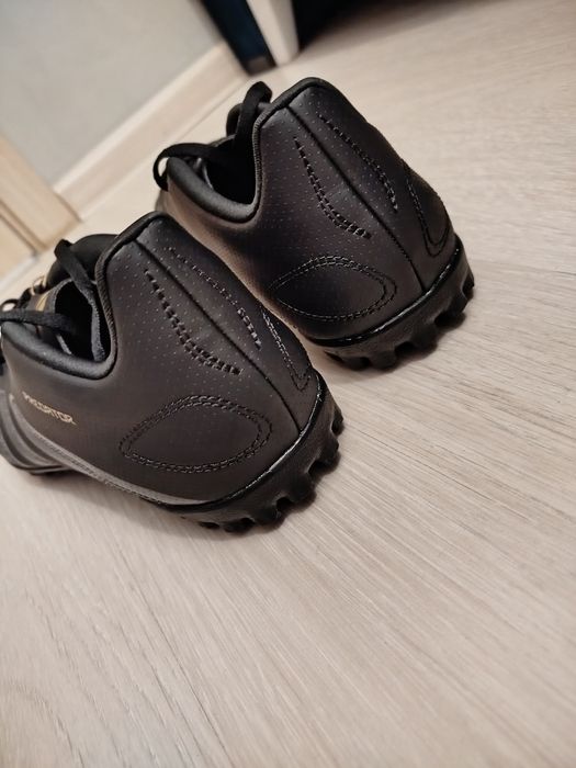 Predator club TF - nefolosiți -Preț negociabil !!