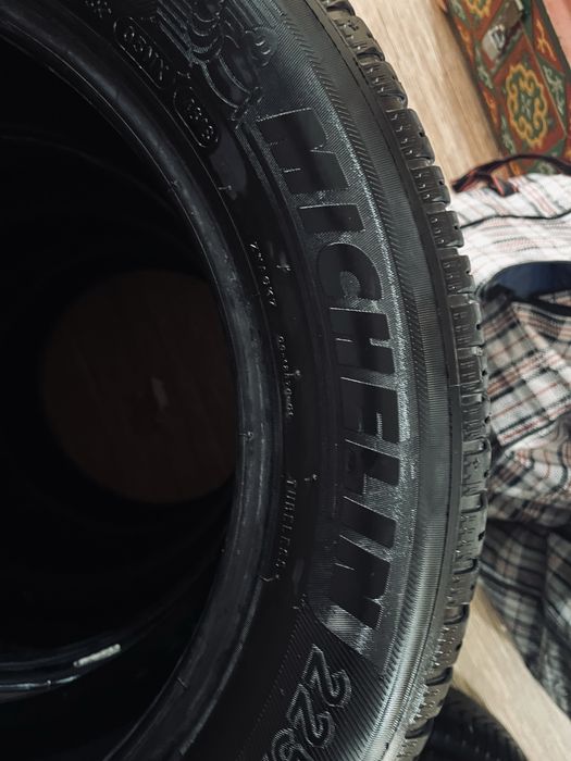 Покрышки MICHELIN R17