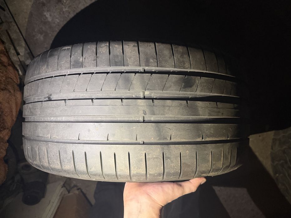 Vand anvelope Dunlop de vara 245/40/19 si 275/35/19