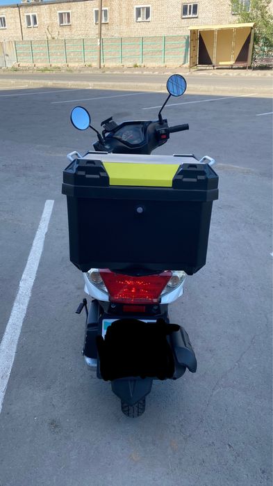 Продам скутер м8