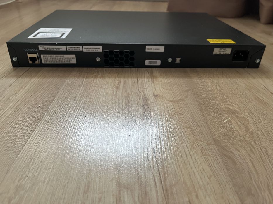 Продам новый коммутатор Cisco Catalyst WS-C2960+24LC-S