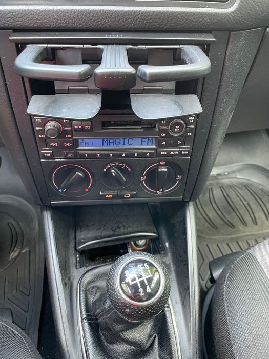 VOLKSWAGEN Golf 2002 — imagine 3