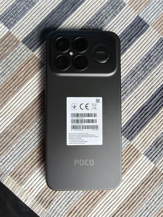 Телефон Pocco F8 ULTRA 512, нов с две години гаранция към Технополис