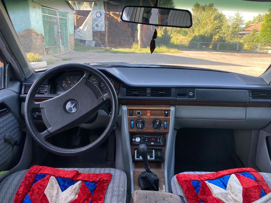 Продам мерс 124 хорошем состояние