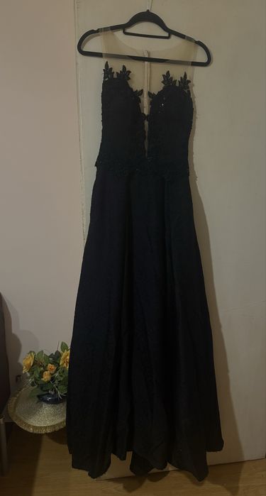 Уникална черна бална рокля