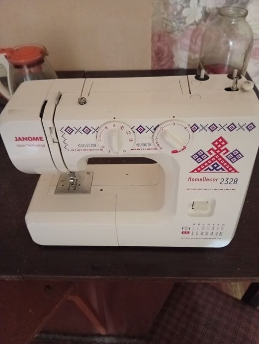 Швейная машина джануми
