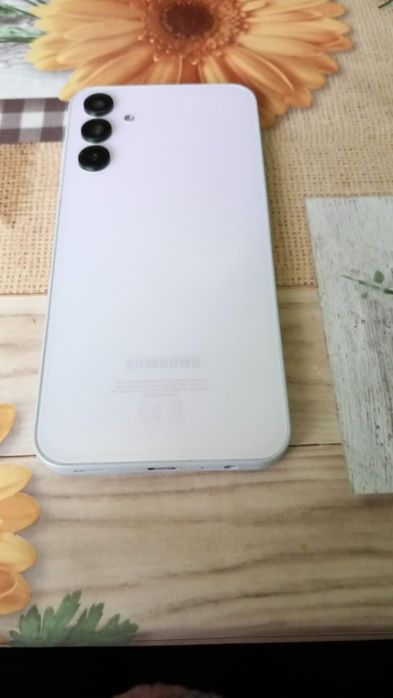 Iphone xr si samsung a 15