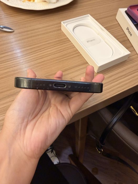 iPhone 16 pro 95%