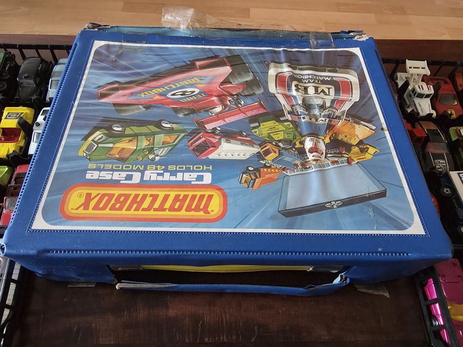 Matchbox колички - продават се само в комплект