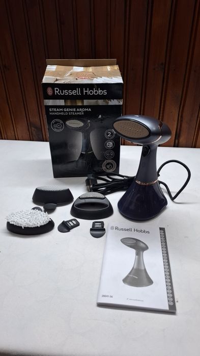 Вертикална парна ютия Russell Hobbs 1800W, 32 g/min,200ml,4 аксесоара